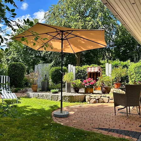 Premium-ferienhaus Im Maisonettenstil In Semesterbostad Damp